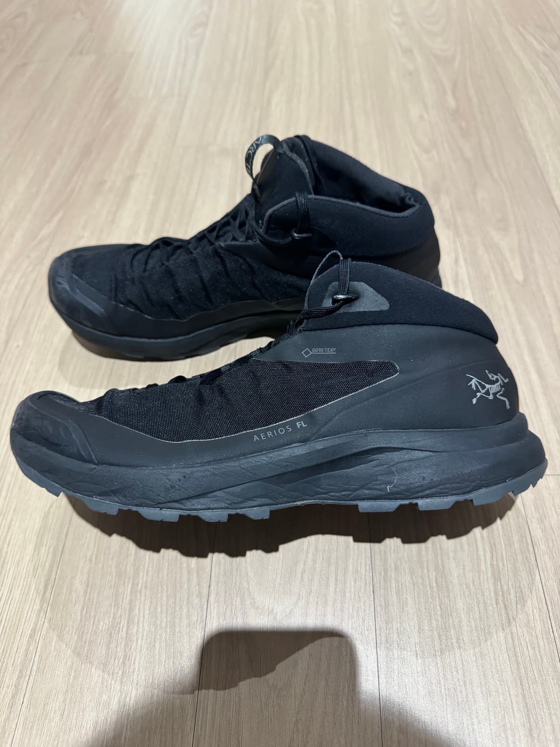 아크테릭스 에어리어스 fl 미드 275 상품이미지2