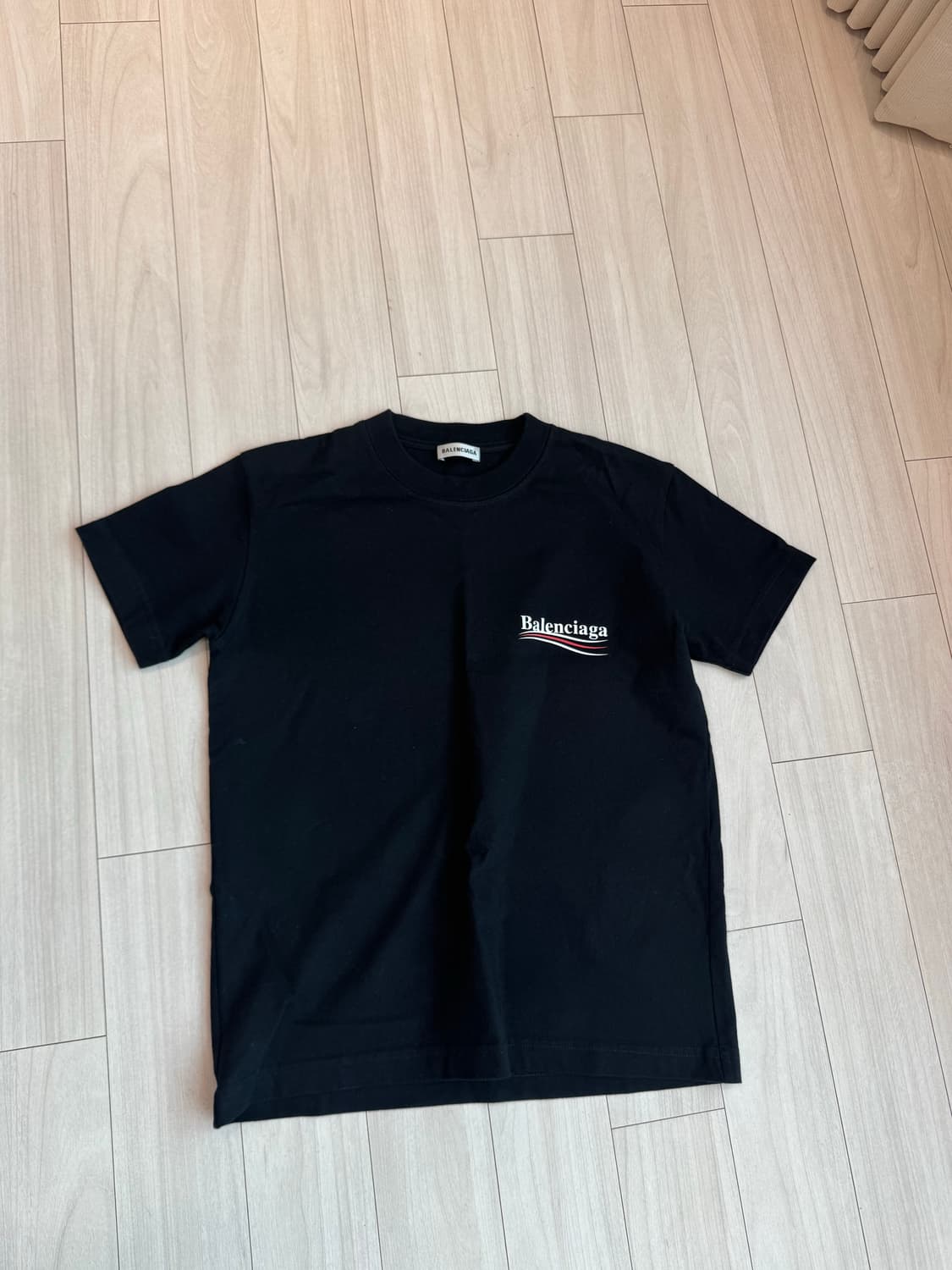 [백화점판] 발렌시아가 웨이브 로고 반팔 M 상품이미지2