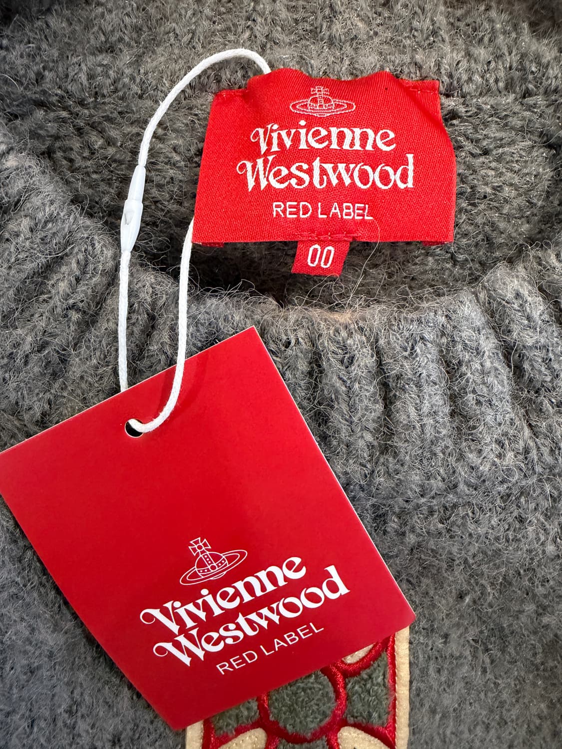 비비안웨스트우드 레드라벨 자수 패치 니트 스웨터 상품이미지5