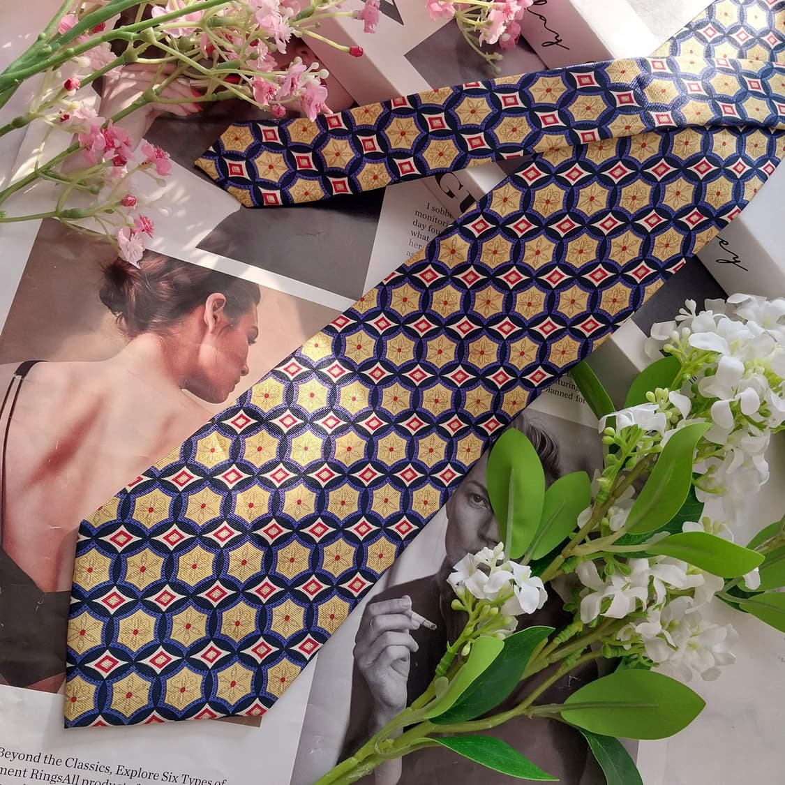 아쿠아스큐텀 실크 기하학 패턴 넥타이 9.2cm A+등급 K1947
 상품이미지2