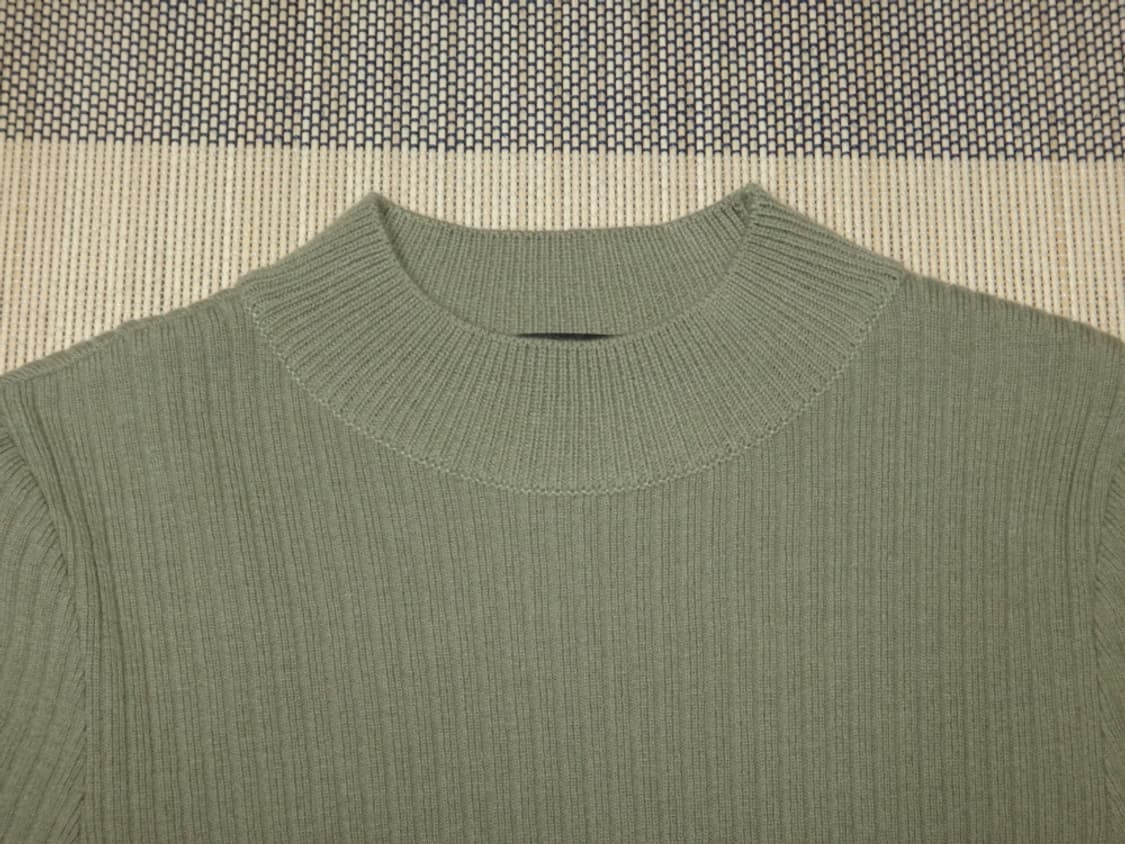 (XS) 앤더슨벨 비대칭 컬러 차단 터틀넥 스웨터 상품이미지4