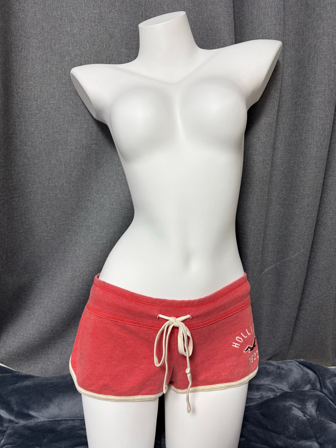 홀리스터 y2k돌핀팬츠  상품이미지1