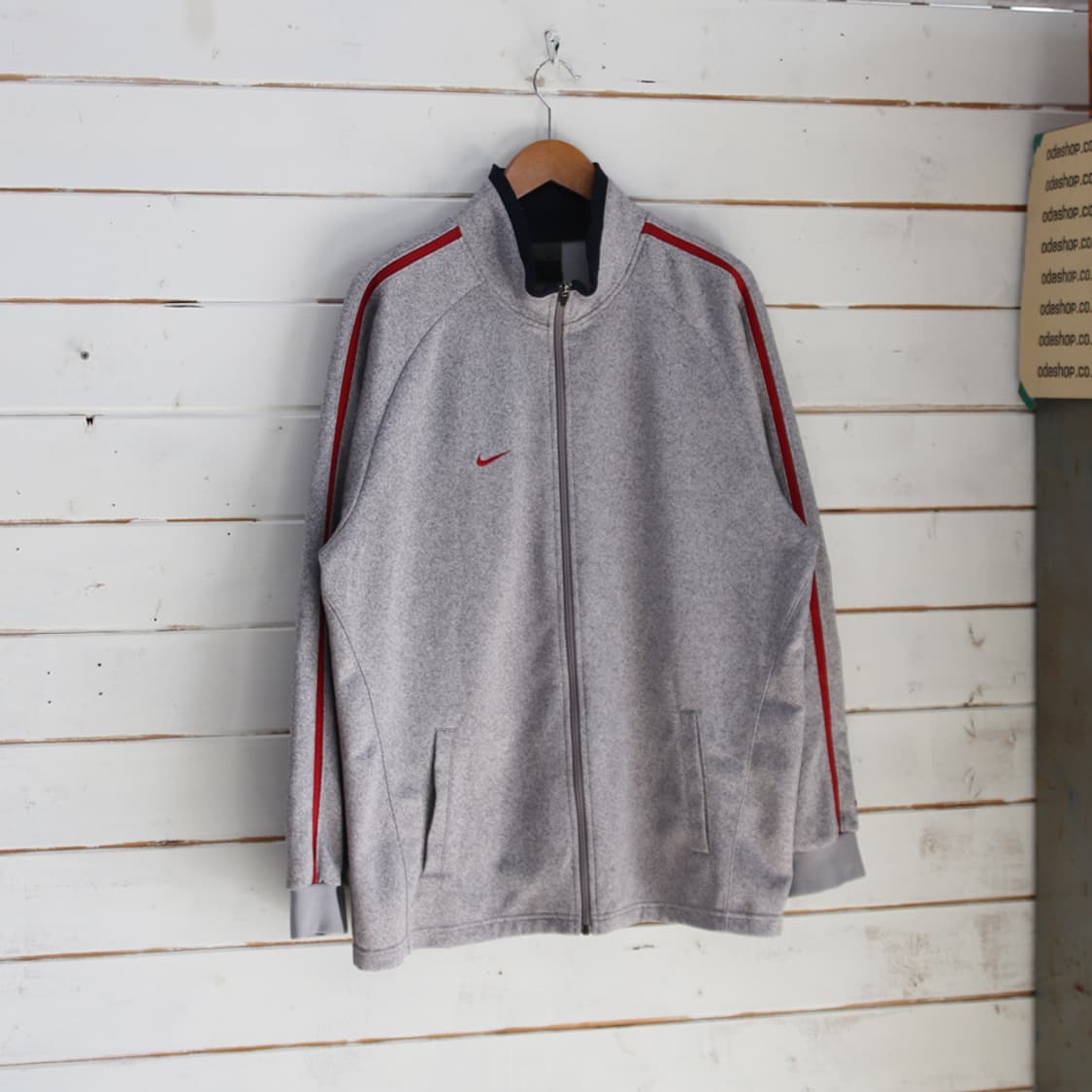 (착용컷) 나이키 올드스쿨 트랙 자켓 (남성용 108) 상품이미지1