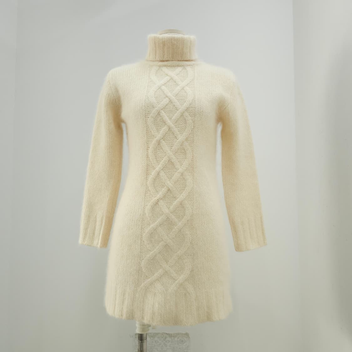 아이보리 울혼방 꽈배기 폴라넥 니트 미니원피스 상품이미지1