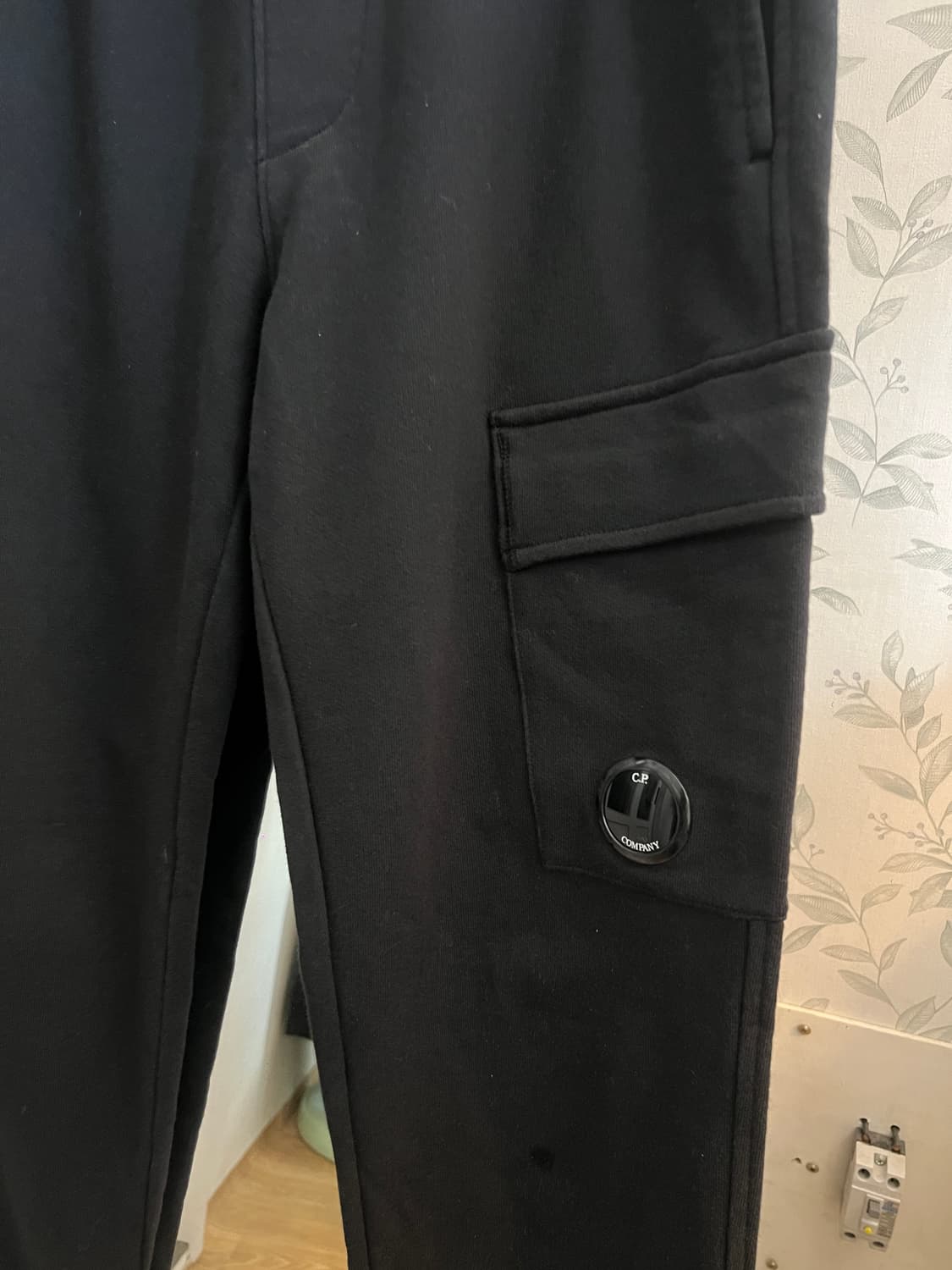 CP 컴퍼니 블랙 카고 조거팬츠 (32) 상품이미지2