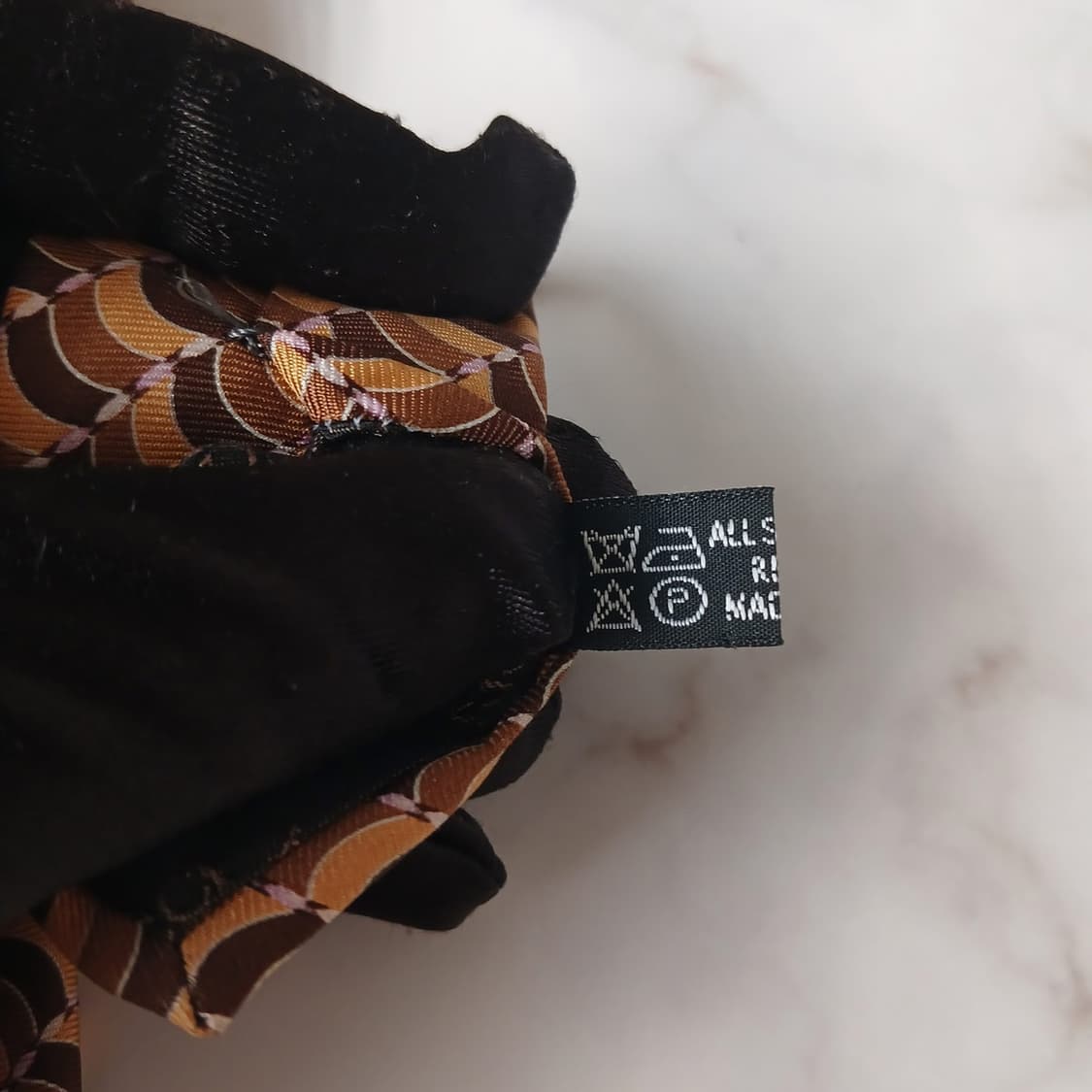 니나리치 실크 브라운 기하 패턴 넥타이 9.1cm A+등급 A19099
 상품이미지7