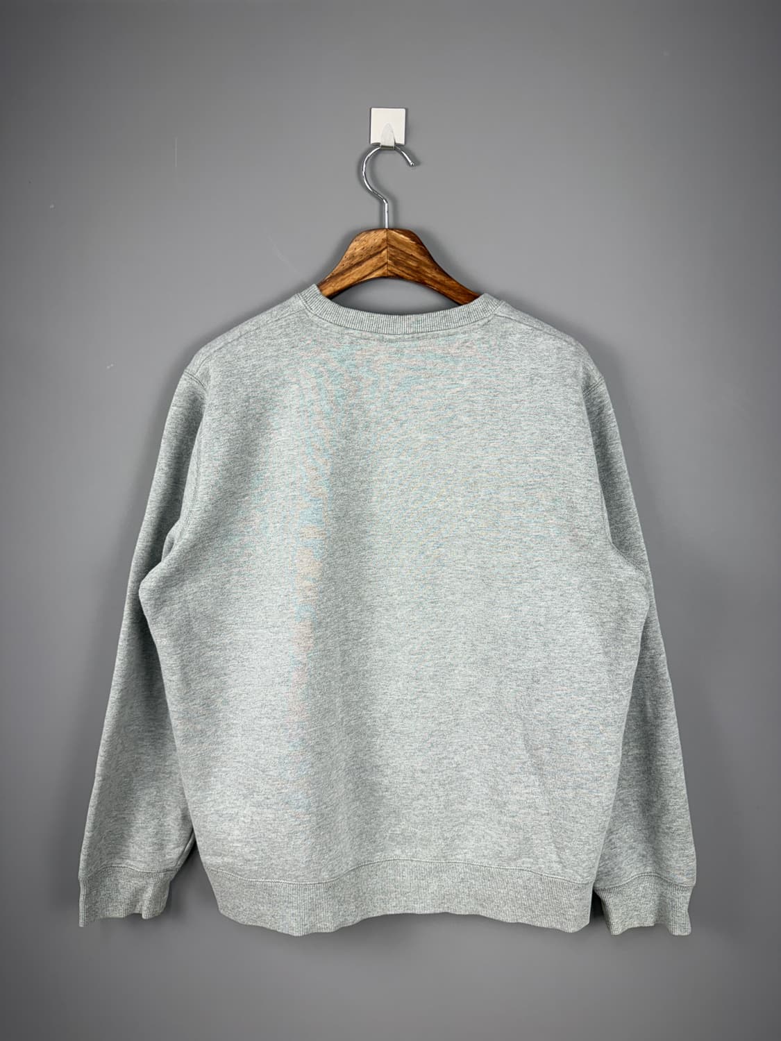 칼하트 카모 로고 맨투맨 그레이 E0525 상품이미지3