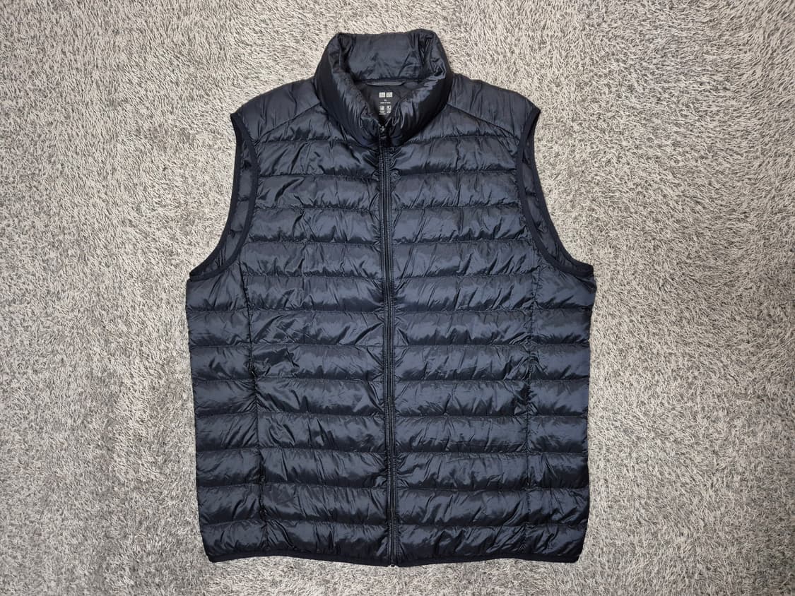 유니클로 남성 경량 다운 패딩 조끼 XL 상품이미지1