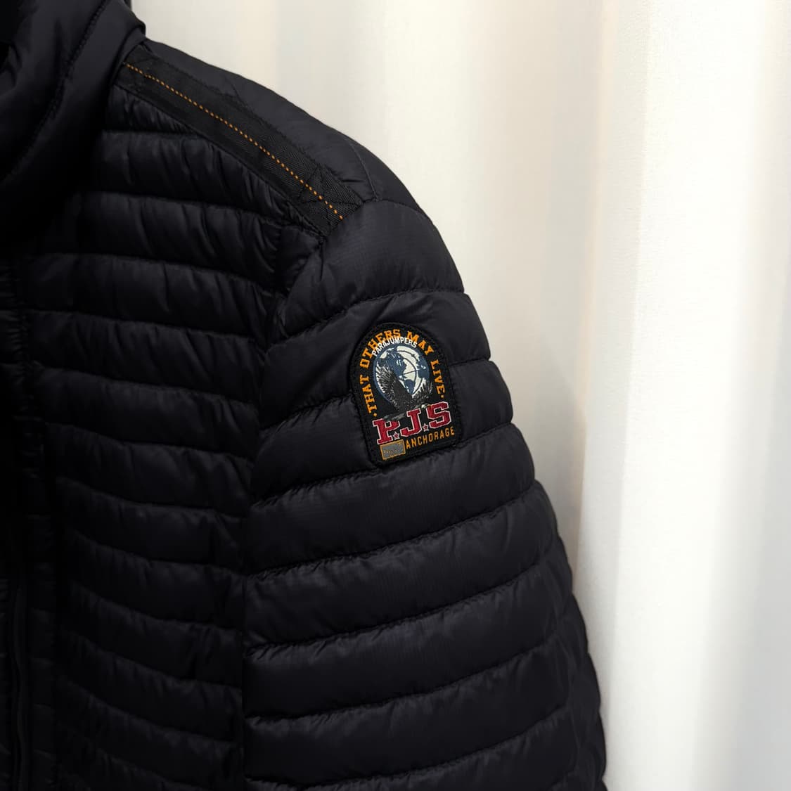 [새상품/L] 파라점퍼스 라이트 경량패딩 상품이미지4