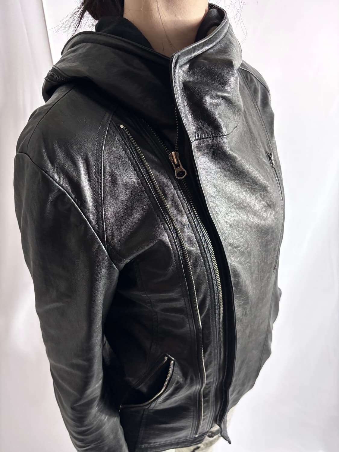Italian Leather Sculptural Moto Jacket 상품이미지4