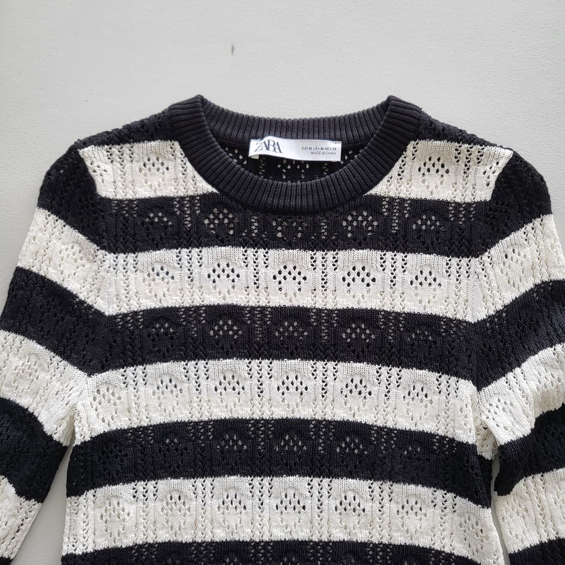 자라    아일렛 니트   판매합니다 
 상품이미지3