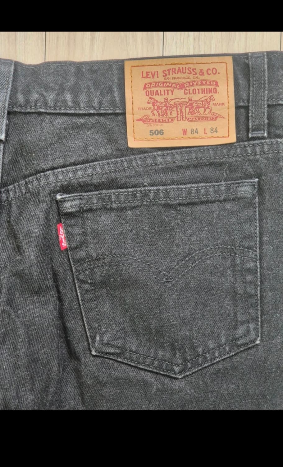 리바이스 506 블랙 데님 청바지 W84 상품이미지3