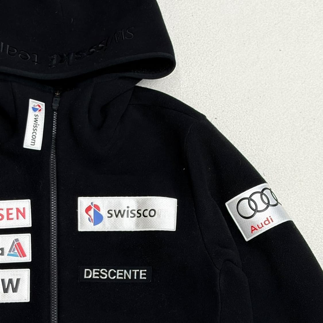 DESCENTE 스위스 본딩 플리스 후드집업 S 상품이미지3