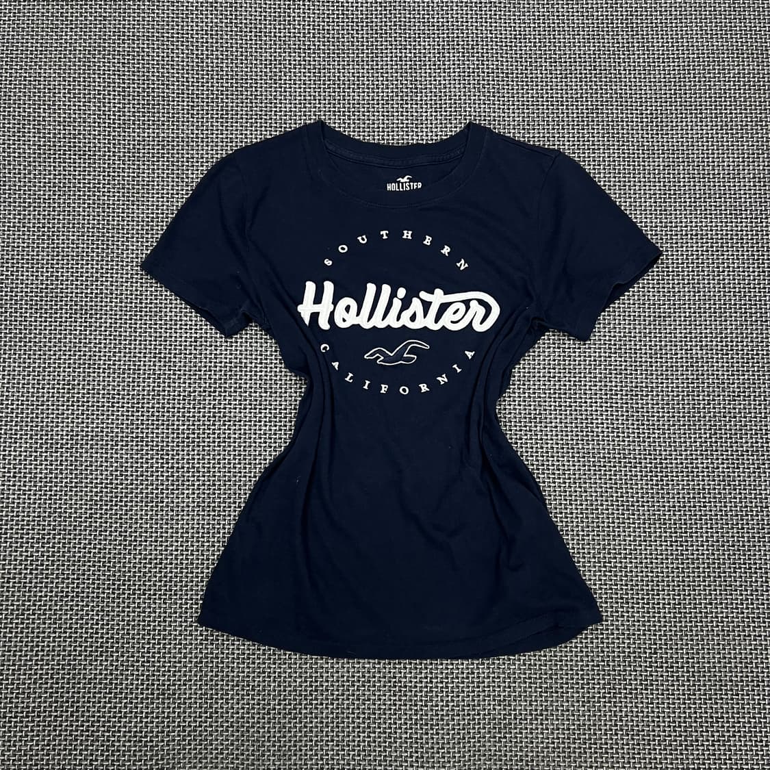 착샷O 홀리스터 네이비 슬림핏 반팔 상품이미지1