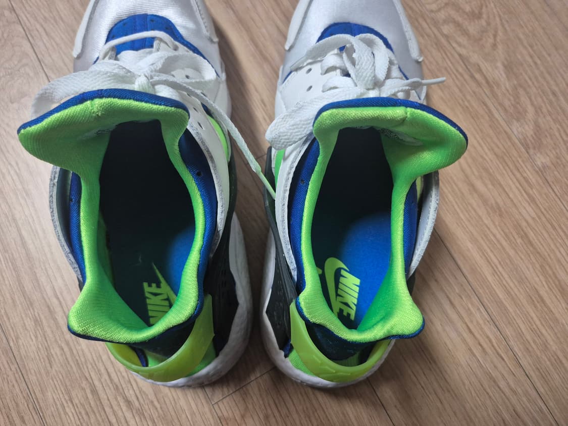 나이키 허라취 판매합니다 상품이미지3