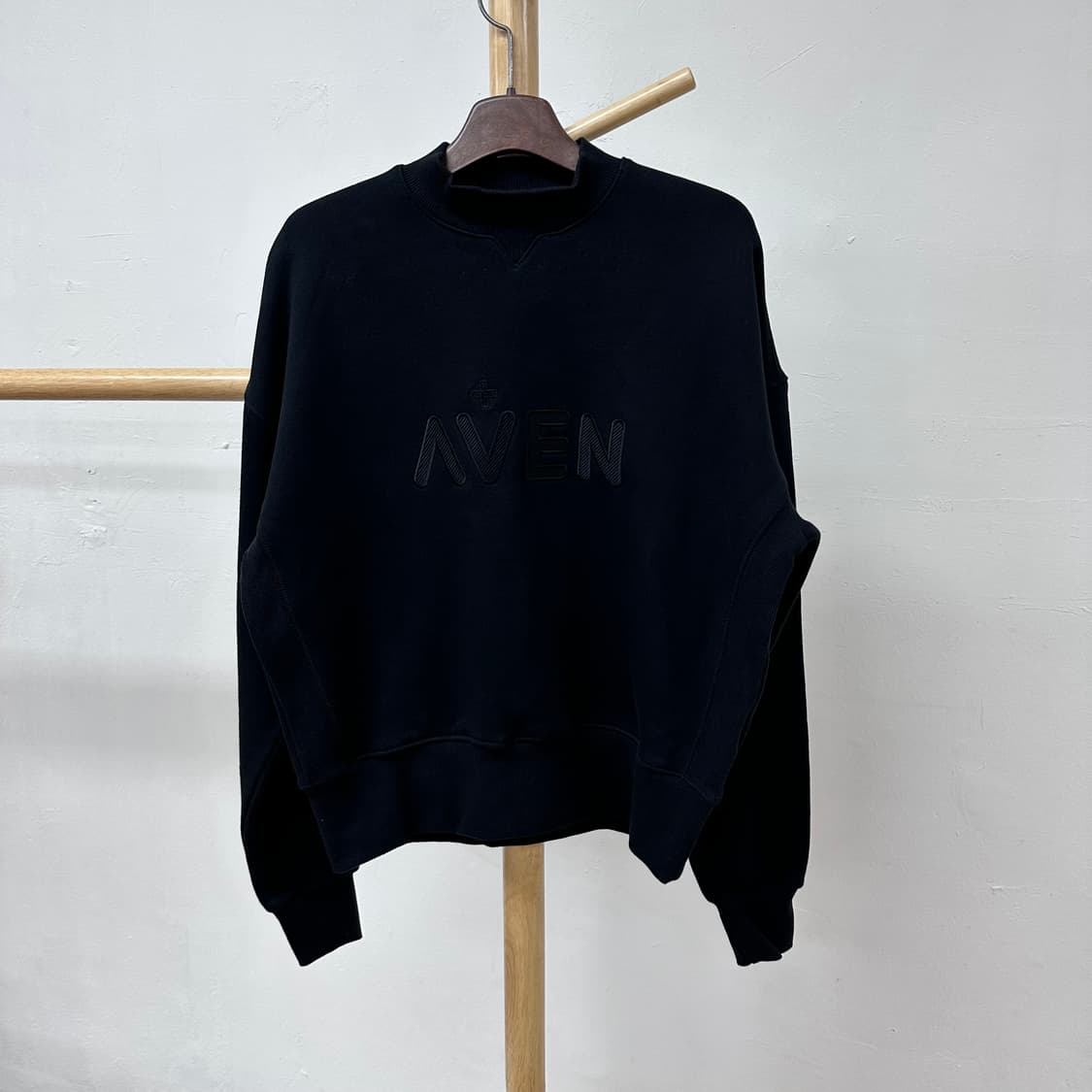 새상품 에이븐 aven 오가닉코튼 크롭 반폴라 맨투맨 95-100 J24 상품이미지2