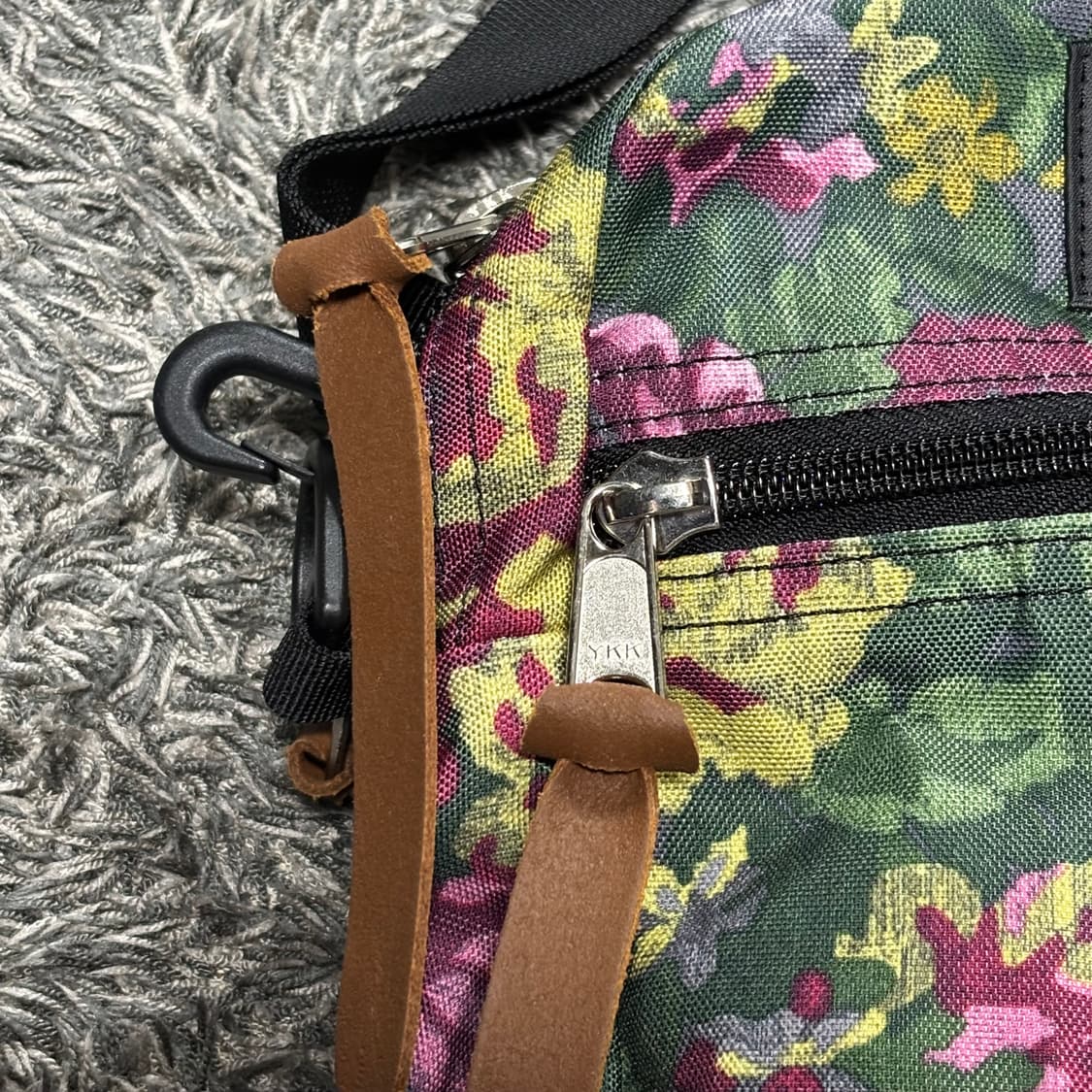 Gregory Quick Pocket flower bag 그레고리 가방 상품이미지3