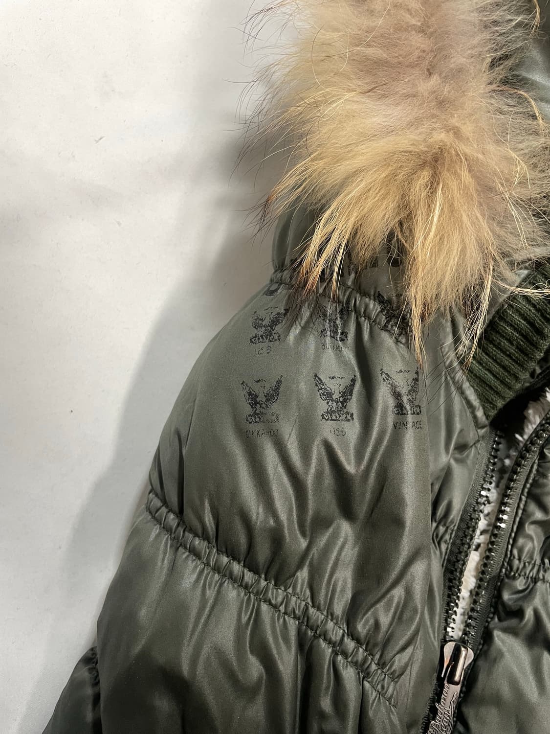 리얼 라쿤 울프죠 딱붙 퍼 후드 봄버 상품이미지6