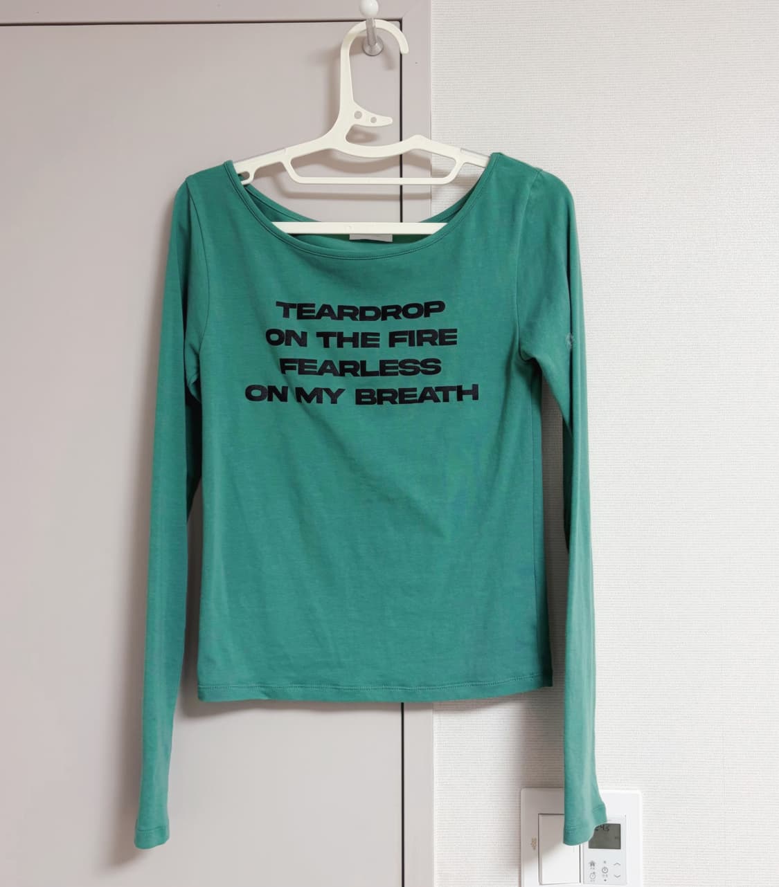 (새상품) 러닝하이 레터링 슬림티 상품이미지2