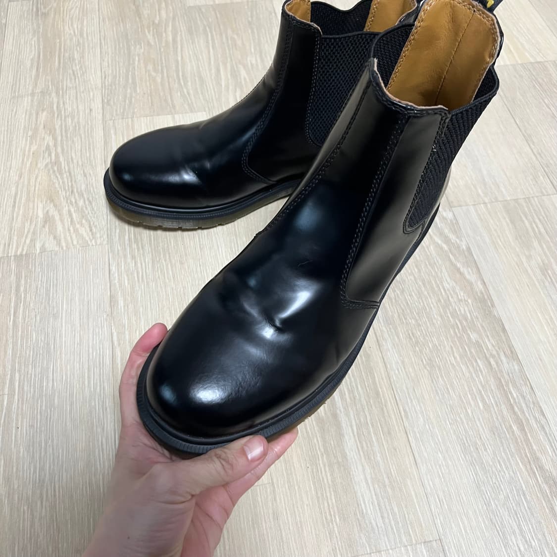 (260) 닥터마틴 Dr.martens 2976 첼시부츠 스무스레더 블랙 상품이미지2