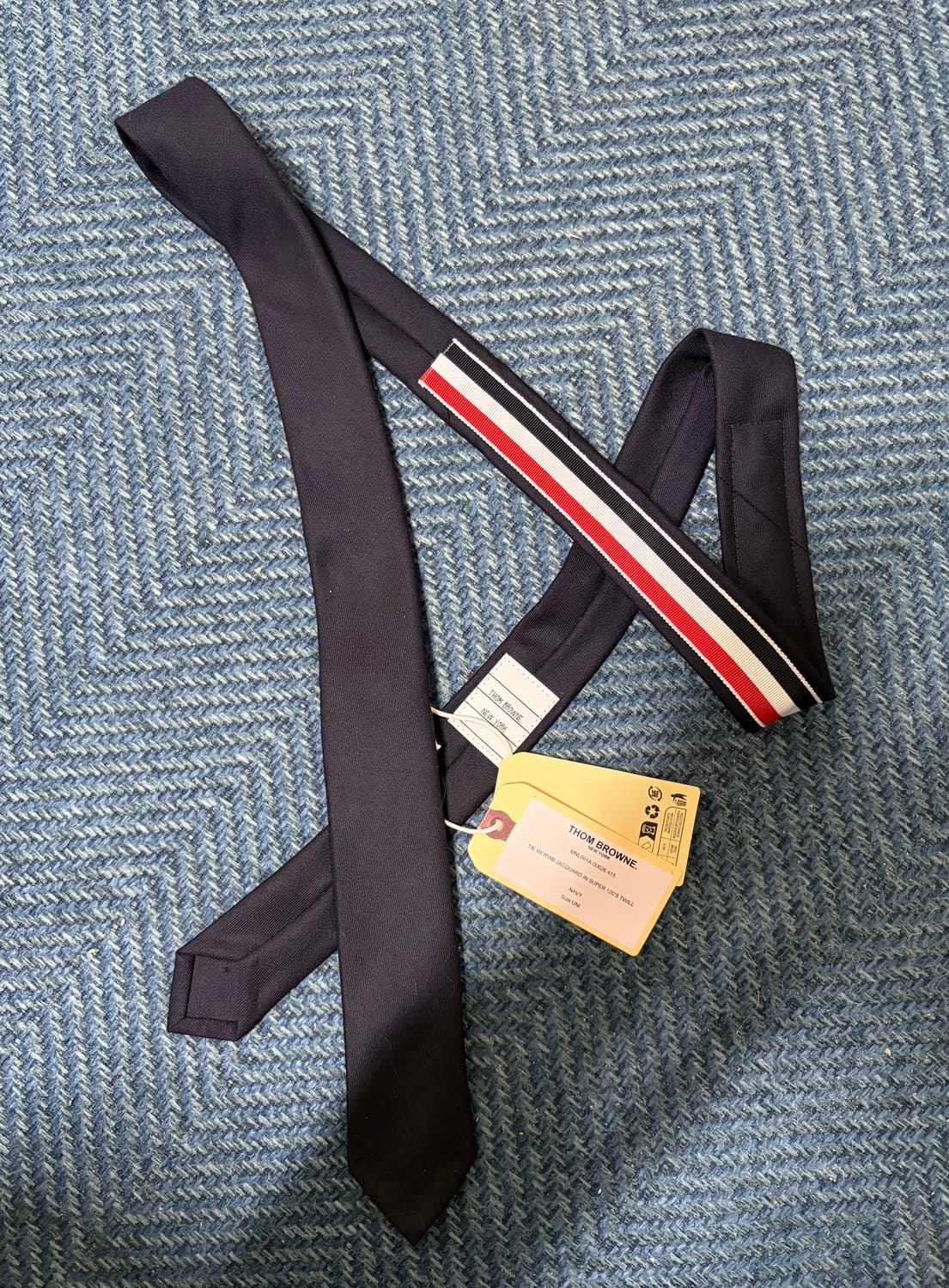 톰브라운 슈퍼120수 트윌 네이비 넥타이 상품이미지1