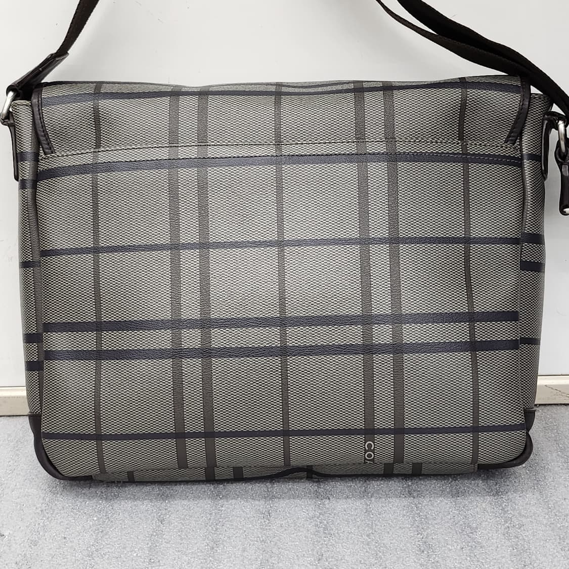 코치 남성용 가죽재질 메신저백  상품이미지7