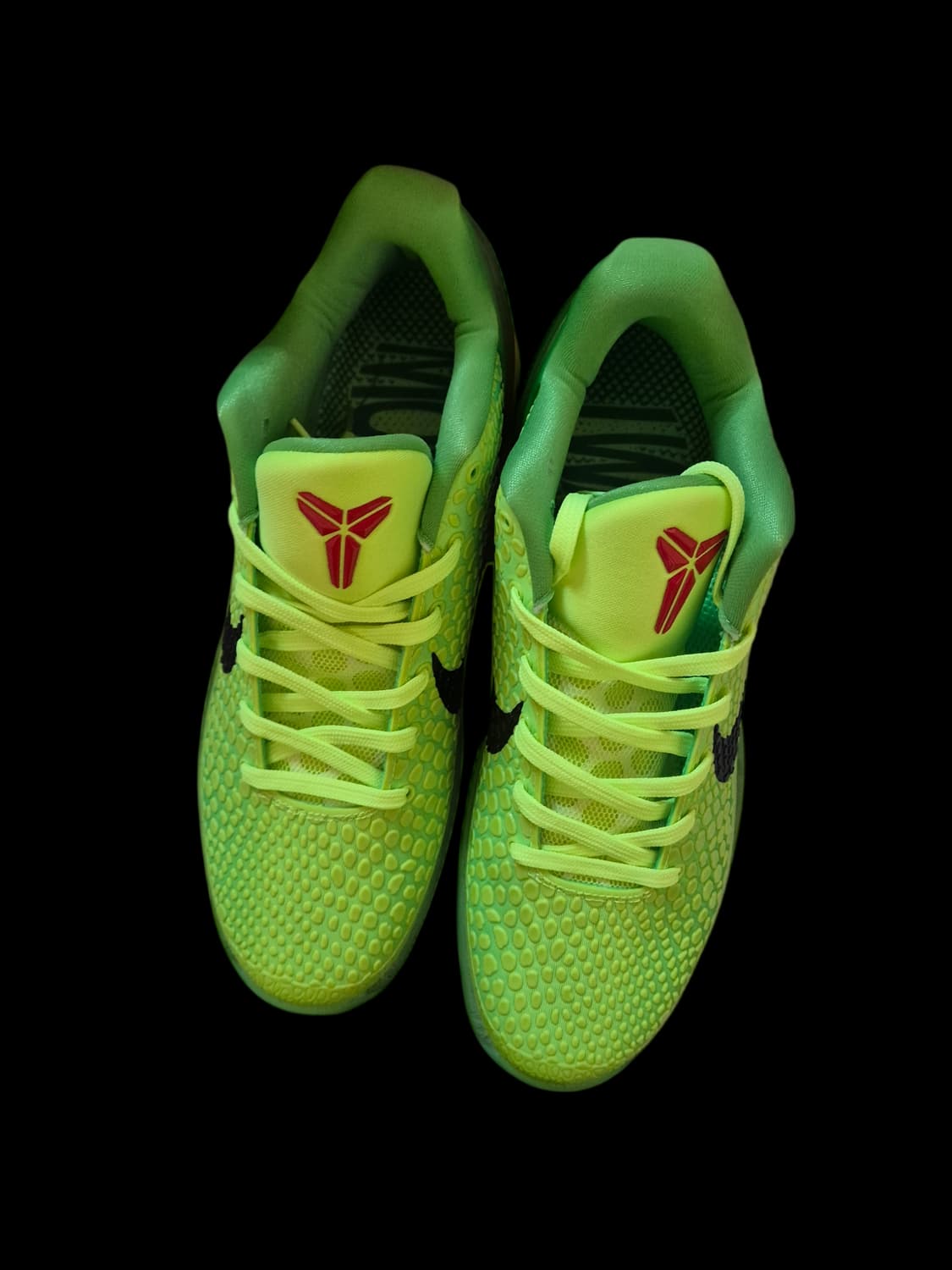 나이키 코비6 그린치 285 상품이미지5