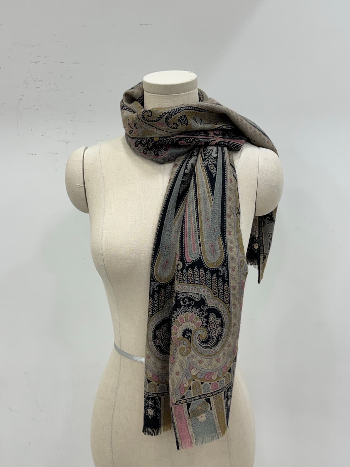 에트로 캐시미어 실크 머플러 상품이미지5