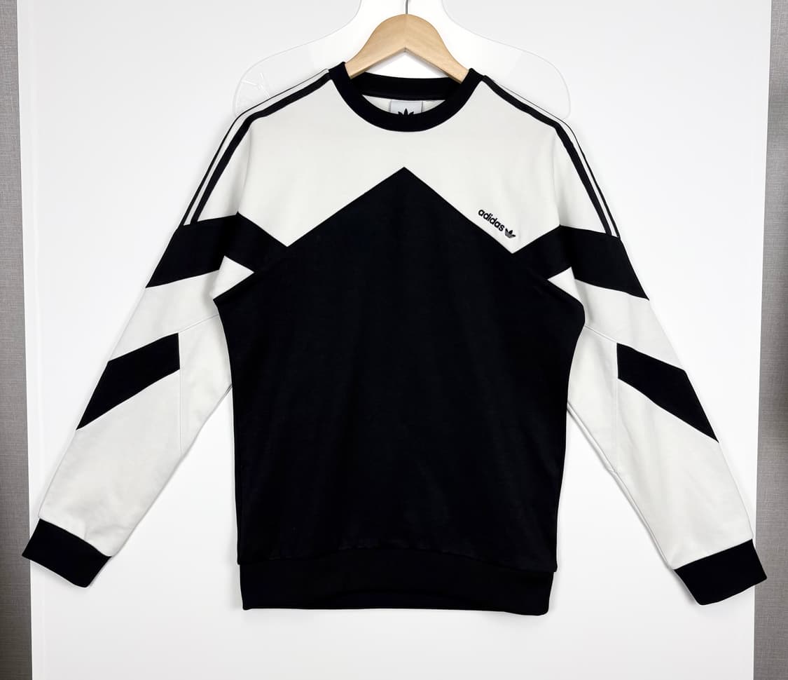 아디다스 남성 맨투맨 상품이미지1