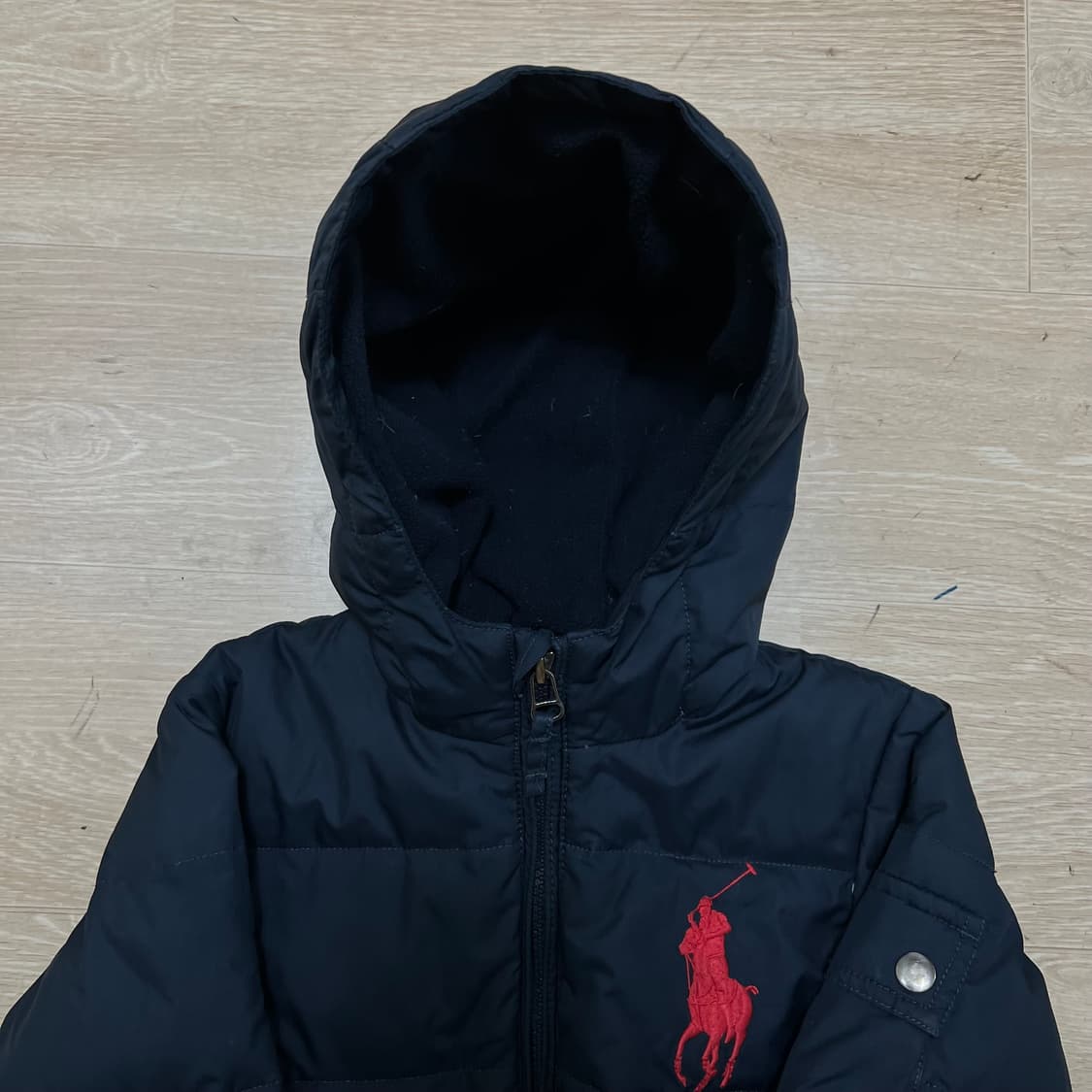 폴로 랄프로렌 키즈 덕다운 빅포니 로고 후드 패딩 점퍼 [네이비] 4세 상품이미지2