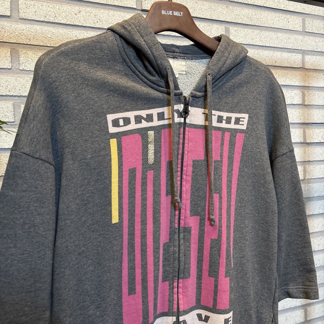 디젤 Y2K 롱바디 후드집업 브레이브 그래픽 디테일 그레이 상품이미지4