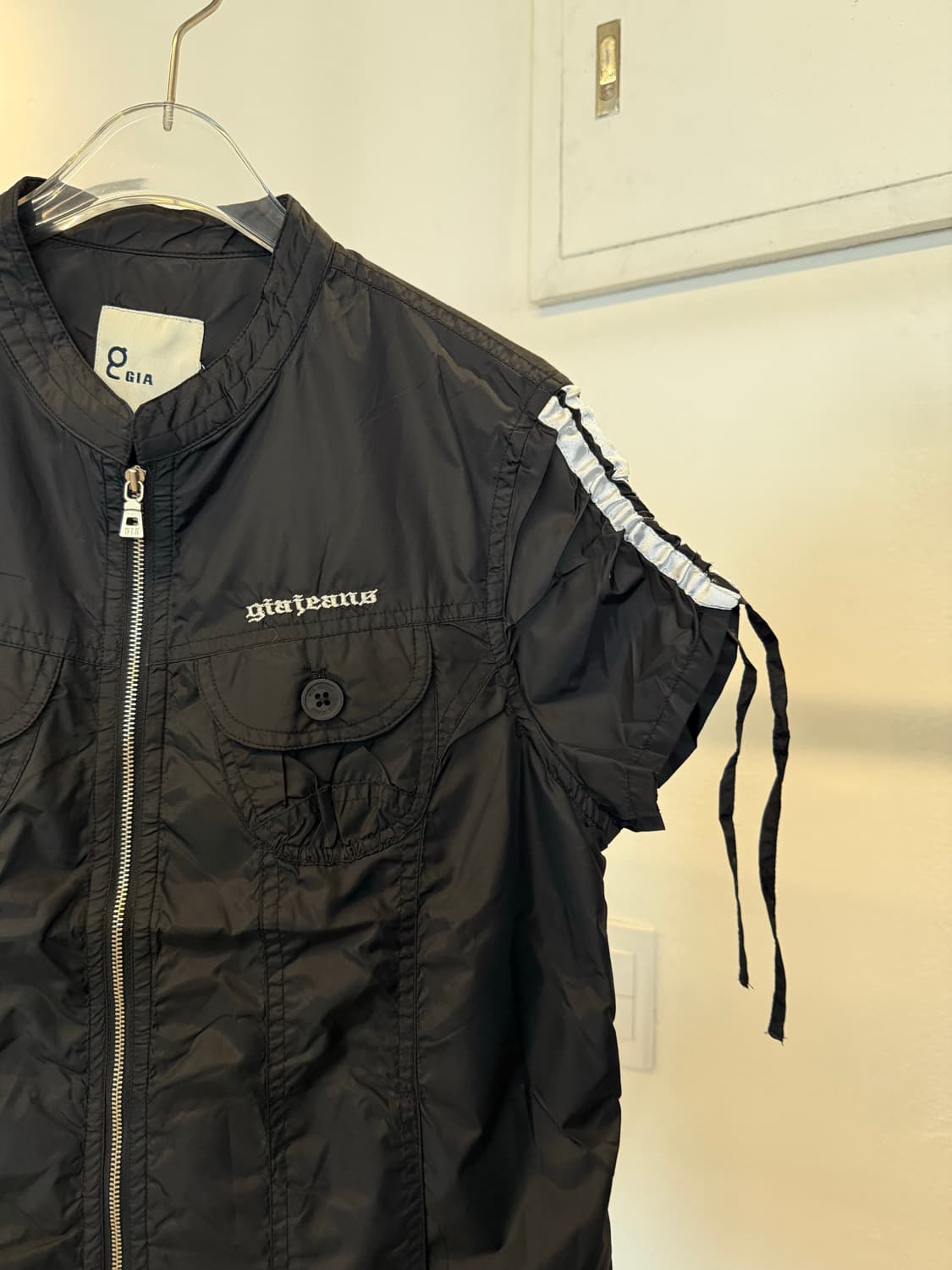 Gia Nylon Zip-Up Top Black  상품이미지2