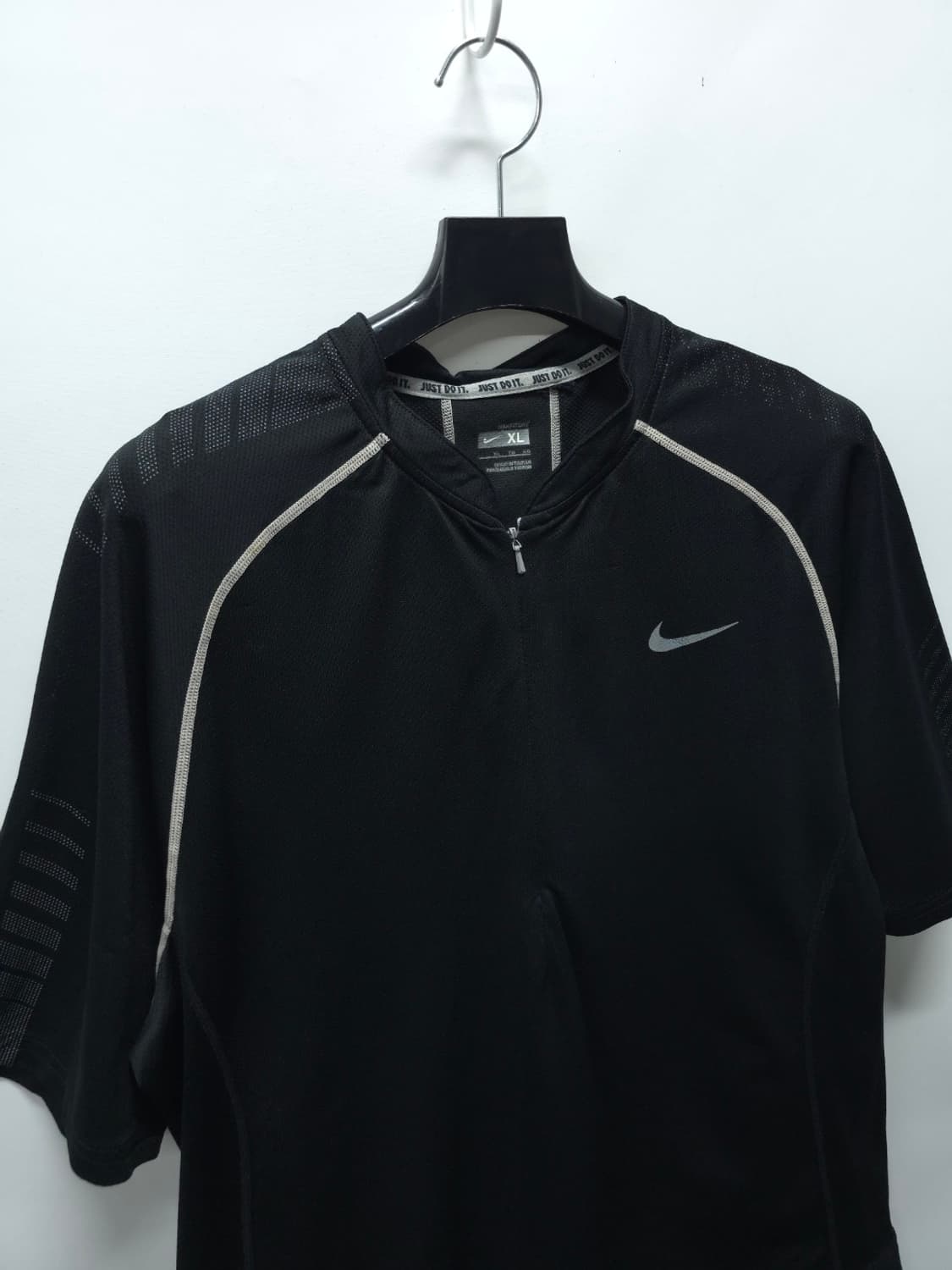 ​나이키 NikeFIT DRY 블랙 하프 집업 기능성 반팔 티셔츠 105 상품이미지4