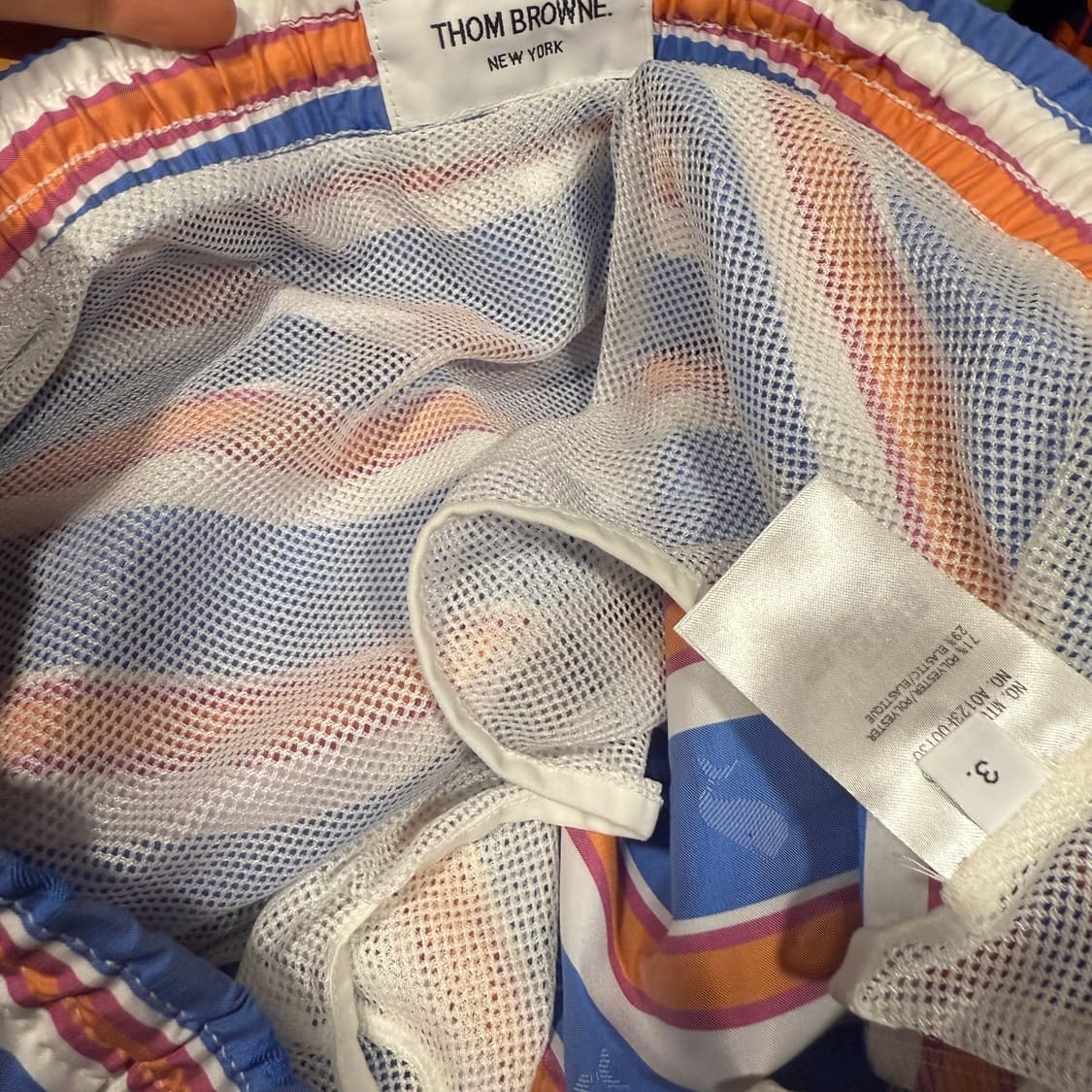 톰브라운 돌핀 반바지 판매 합니다 상품이미지6