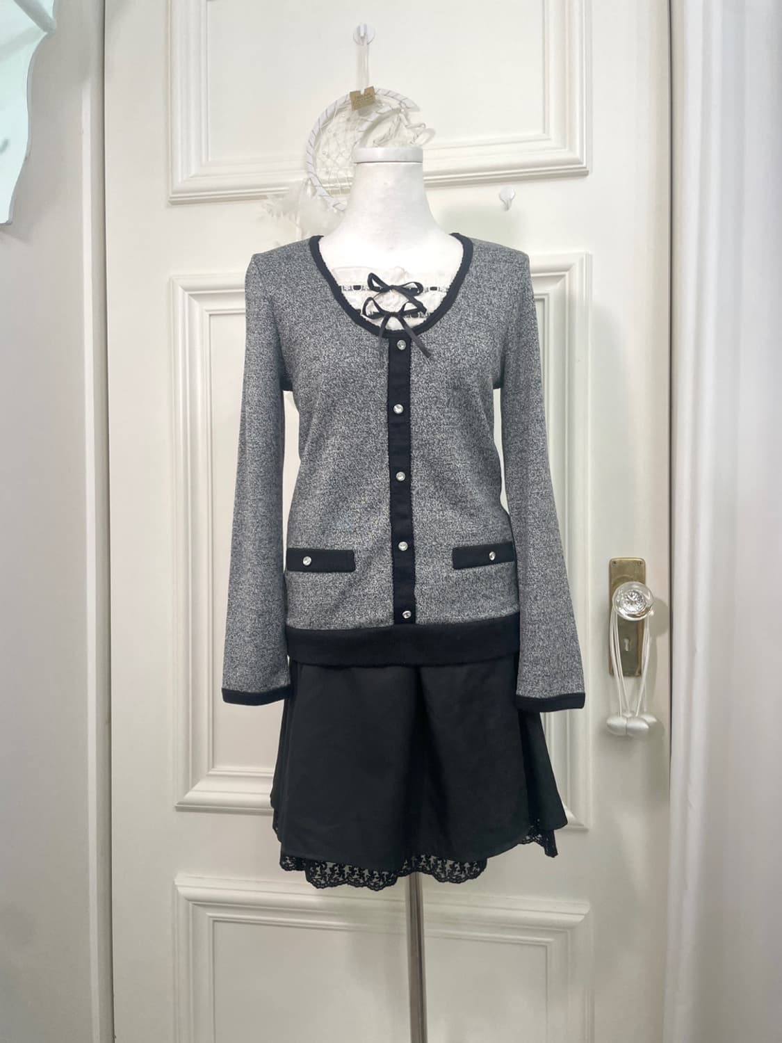 charcoal bow point cubic button knit top 상품이미지2