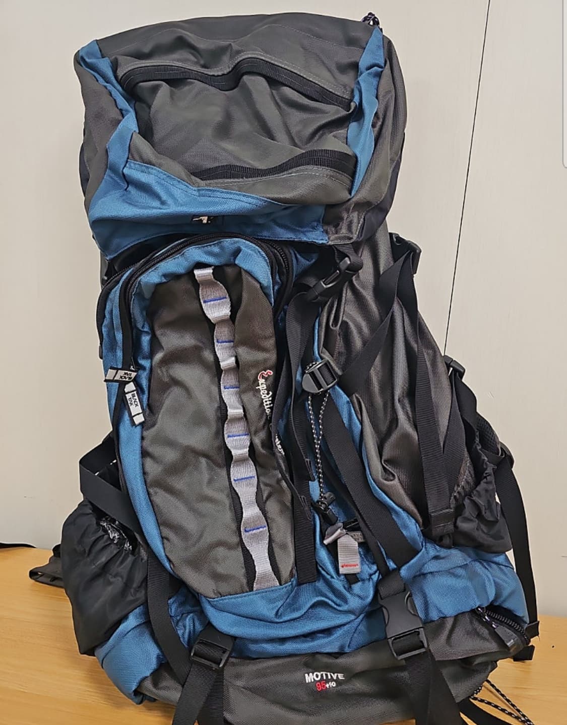 블랙야크 정품 105리터 특대형 배낭 등산배낭 팝니다  상품이미지1