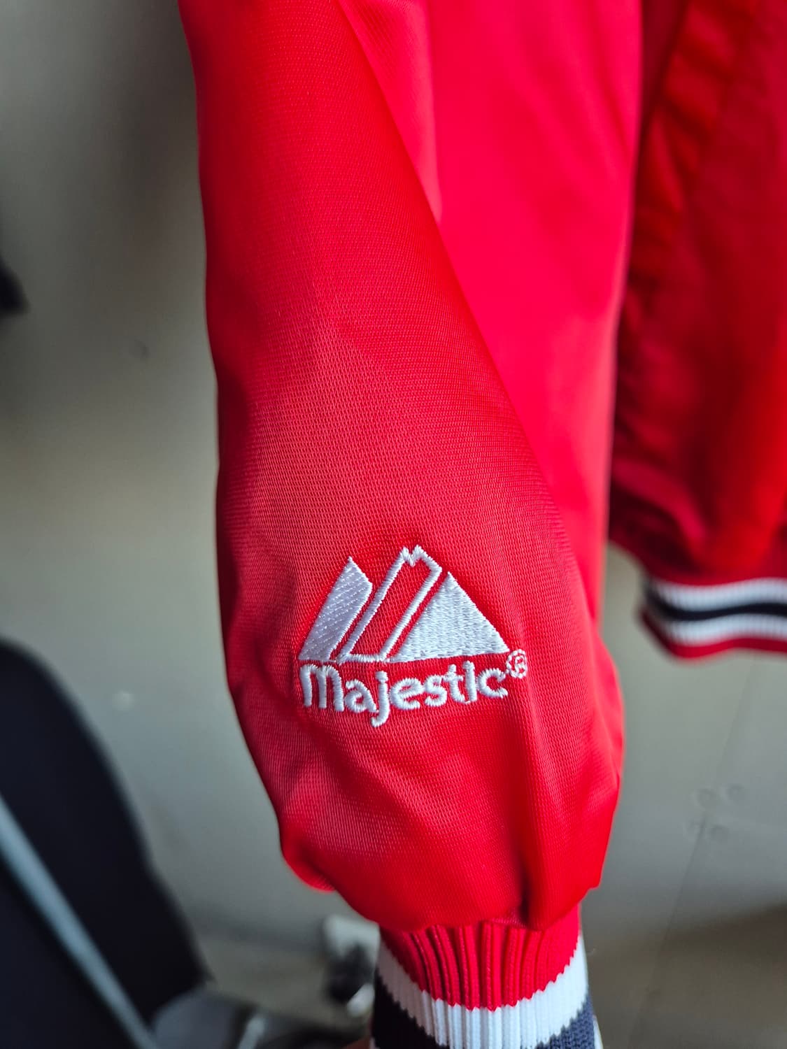 Majestic 마제스틱 MLB 보스턴 레드 삭스 새틴 봄버 자켓 상품이미지4