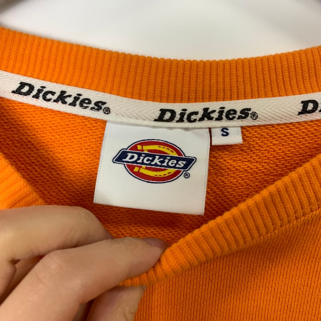 디키즈 자수로고 오렌지 맨투맨 상품이미지6
