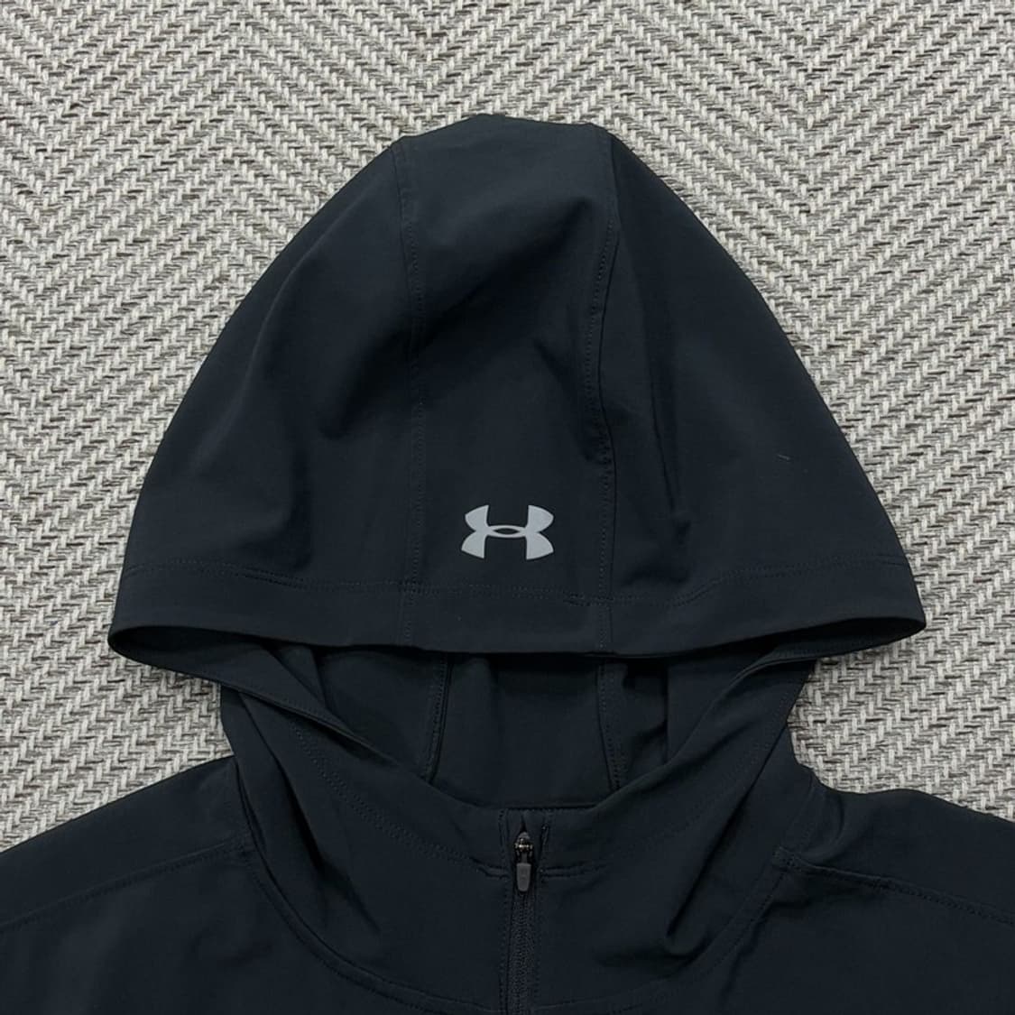 언더아머 베이직 바람막이 v2730 상품이미지5