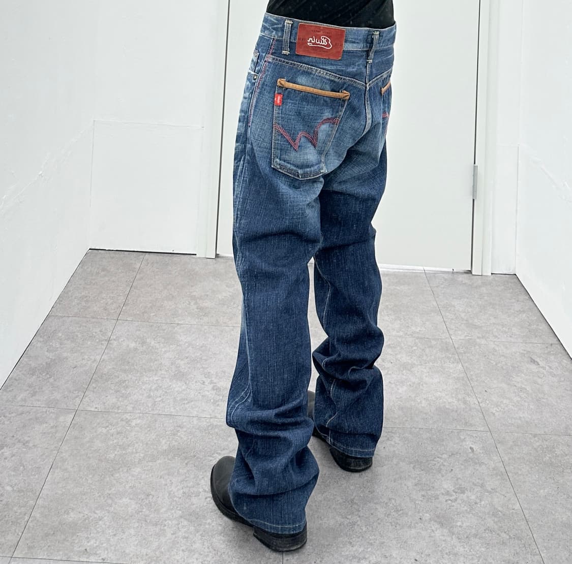 Edwin Blue Trip Leather Trim Back Pocket 상품이미지4