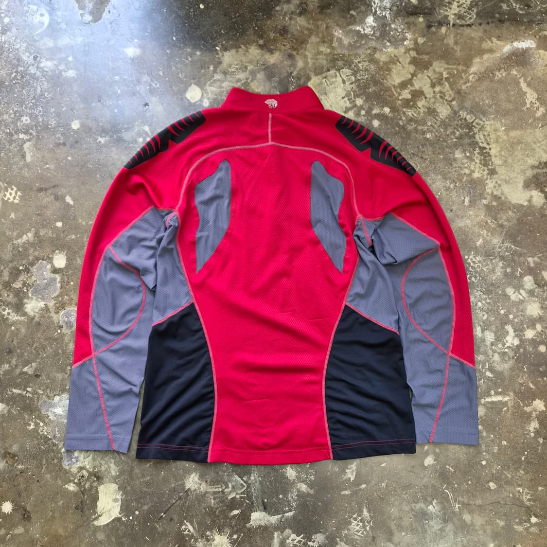 95) 마운틴하드웨어 기능성원단 하프집업 티셔츠 상품이미지4