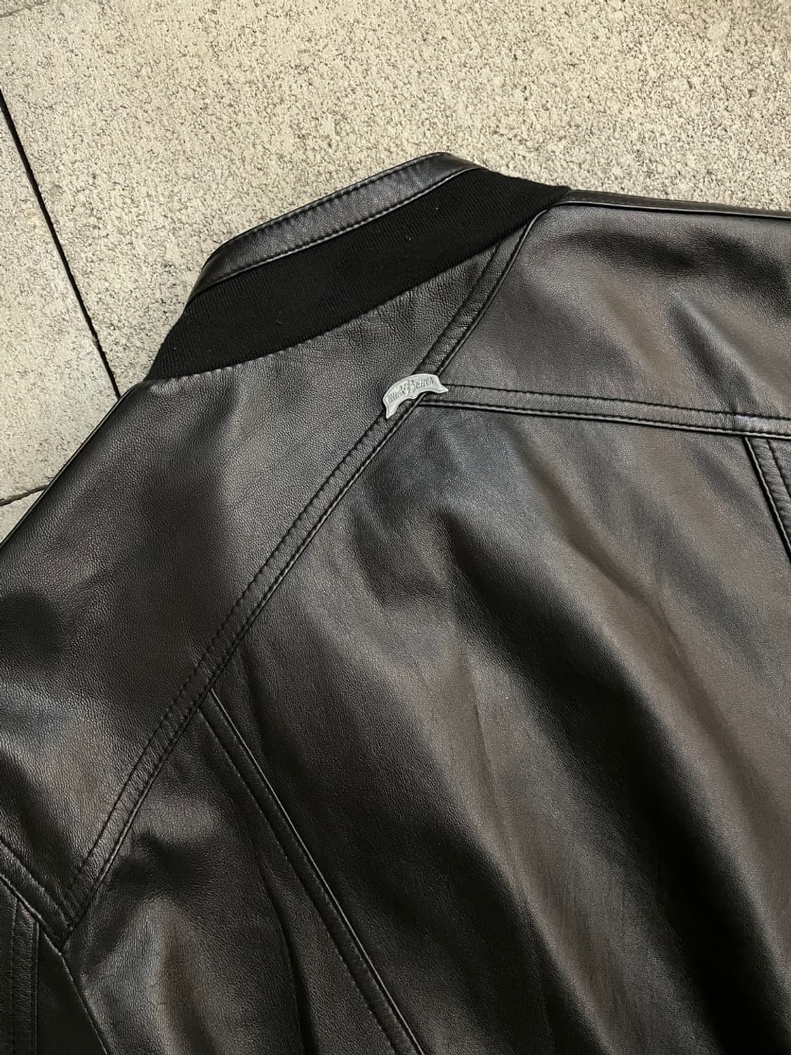 누드 본즈 램스킨 봄버 자켓 상품이미지6