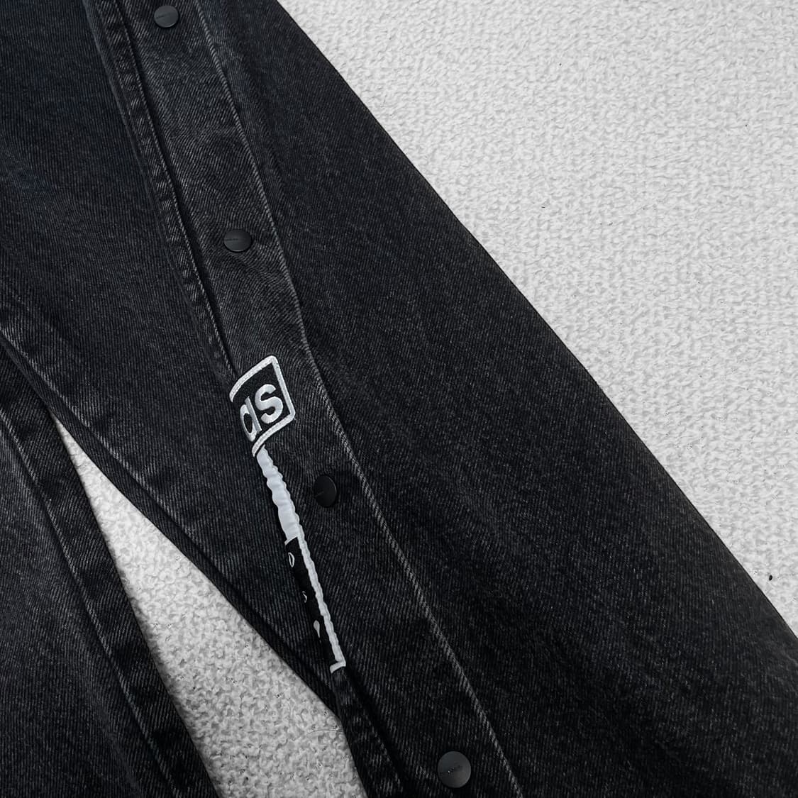 아디다스 아디브레이크 데님 팬츠 흑청 상품이미지4