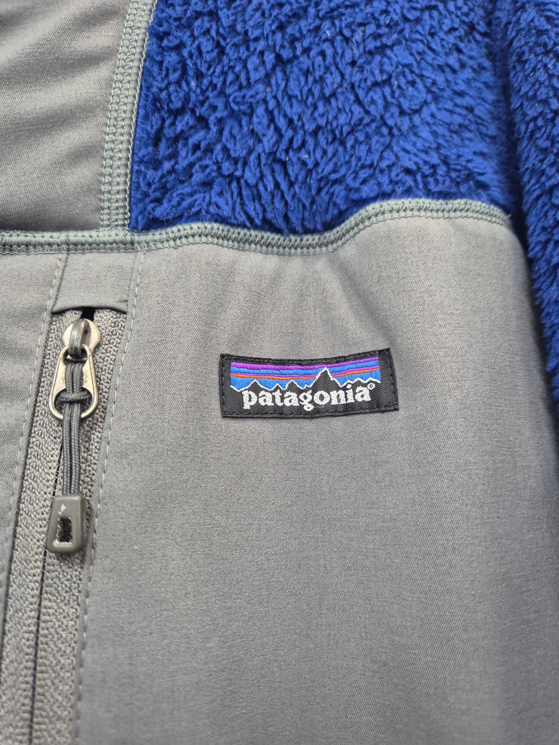 파타고니아 R3 하이 로프트 풀 집업 플리스 / M(정품) 상품이미지2