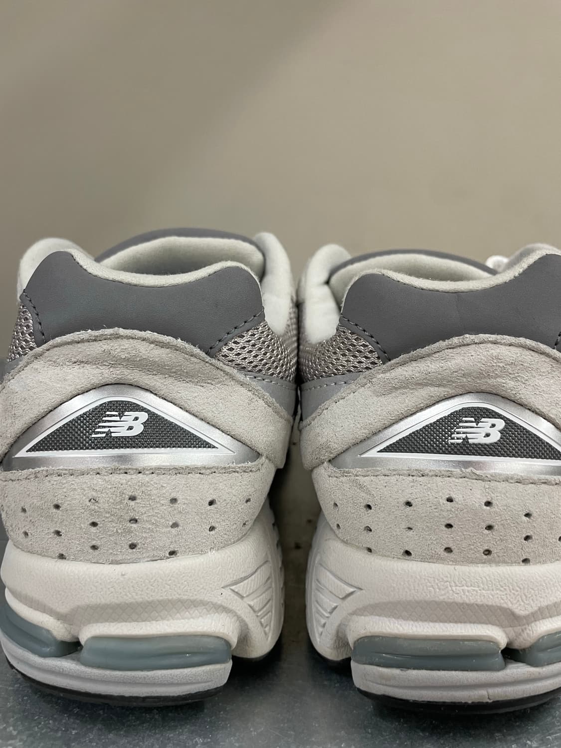 뉴발란스 2002R 그레이 240 상품이미지9