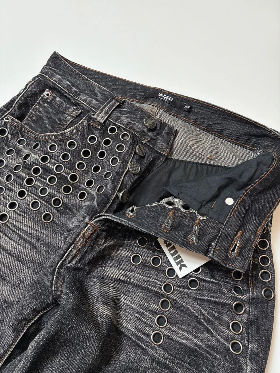 제이드런던 펑크 스터드 에이징 스트레이트 데님 팬츠 PN9147 상품이미지3