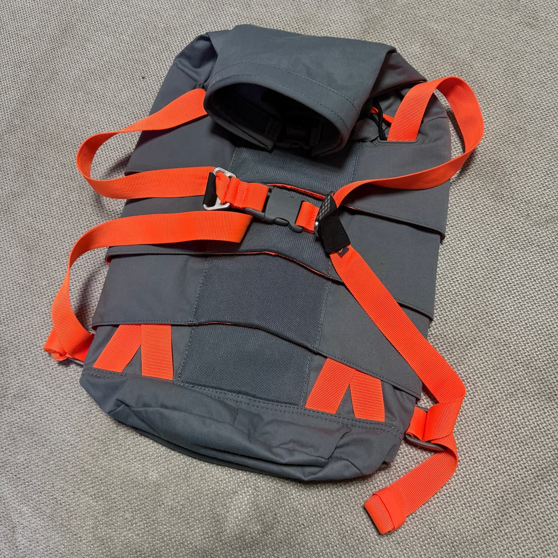 나이키 00s 모그 볼트 백팩 상품이미지8