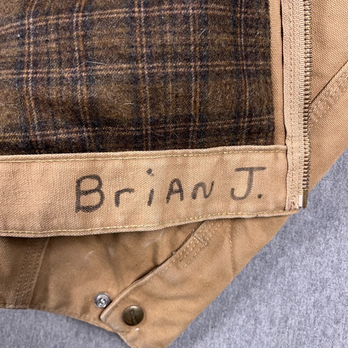 칼하트 J97 디트로이트 어도비 럼버 커스텀 자켓 브라운 CML 상품이미지8