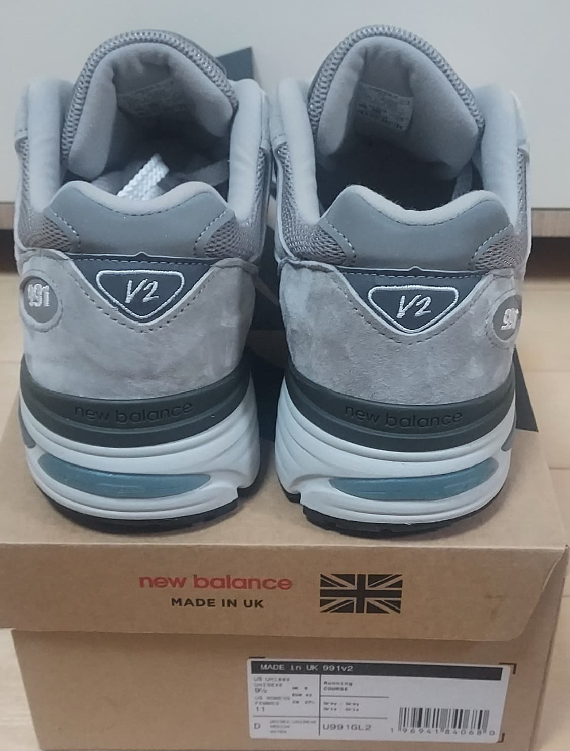 (275)뉴발란스 991V2 알로이 릿지 실버 그레이 상품이미지3