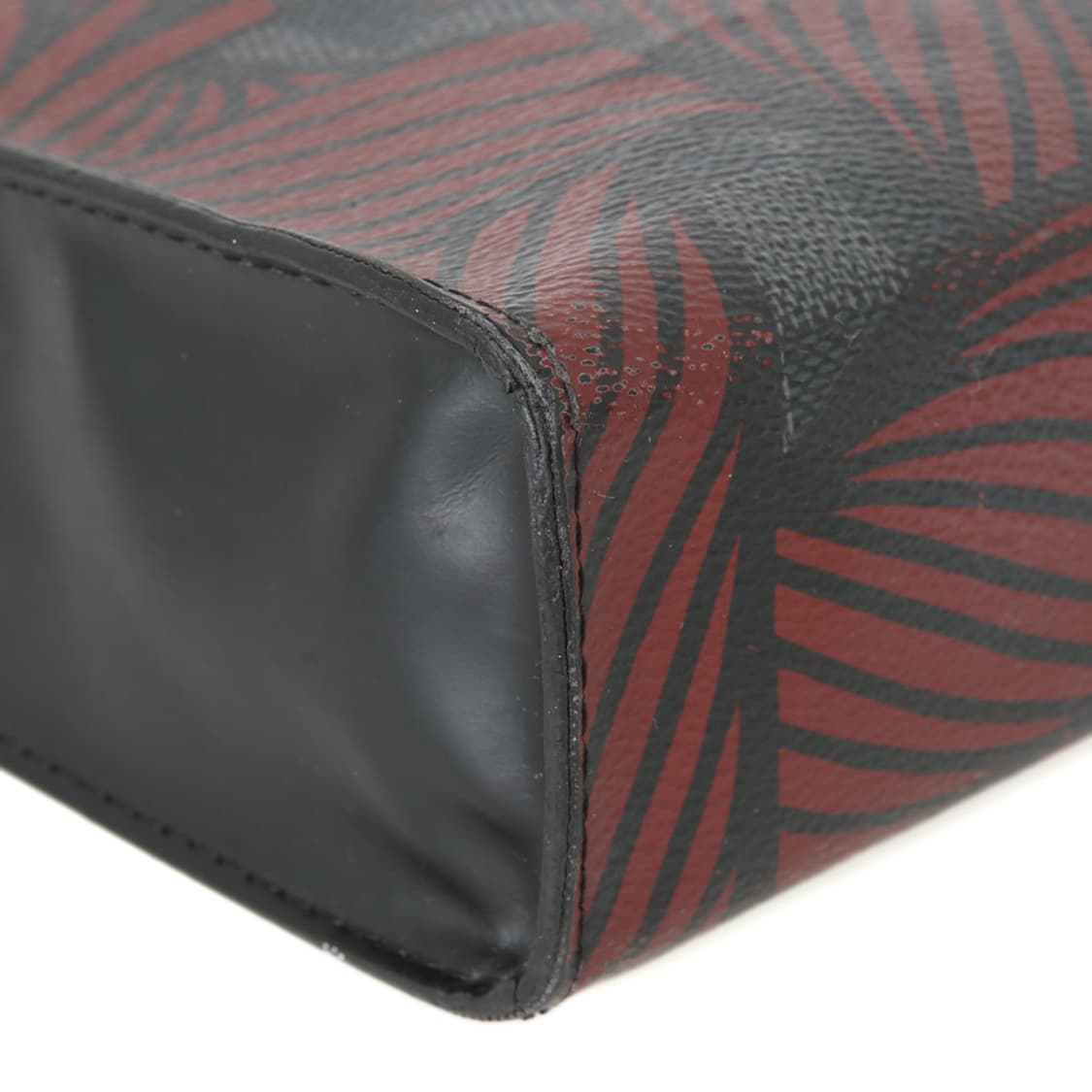 루이비통 다미에 그라피트 크리스토퍼 네메스 포쉐트 보야주 클러치 MM / 상품이미지9